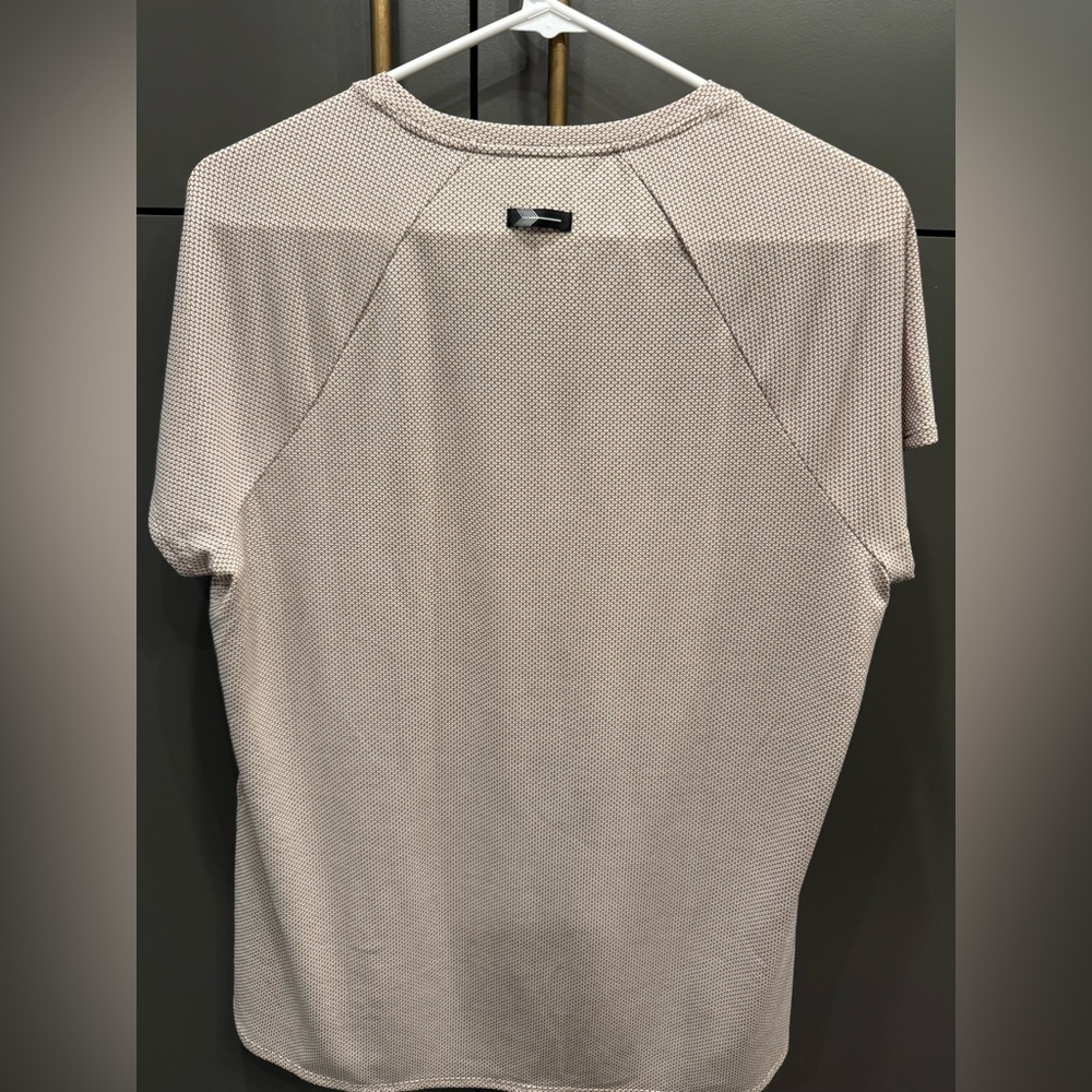 Oiselle Flyout Shirt - Women's Size 14 - Picture 2 of 3